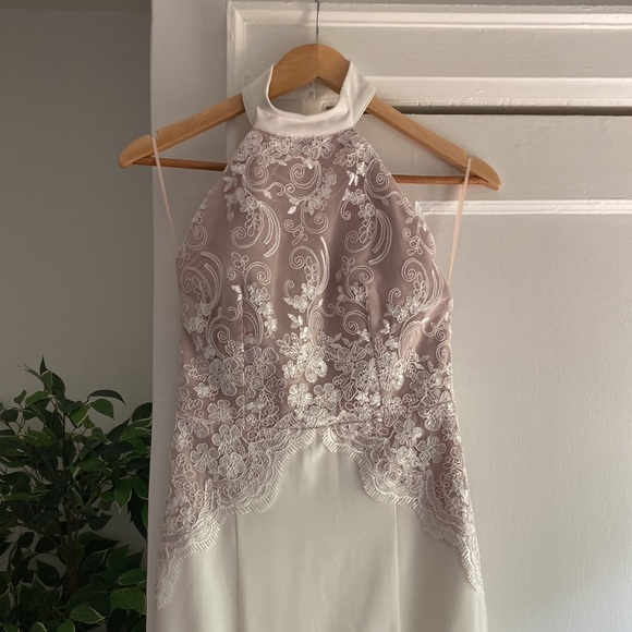 White High Neck / Halter Lace Wedding Maxi Dress - Picture 5 of 10